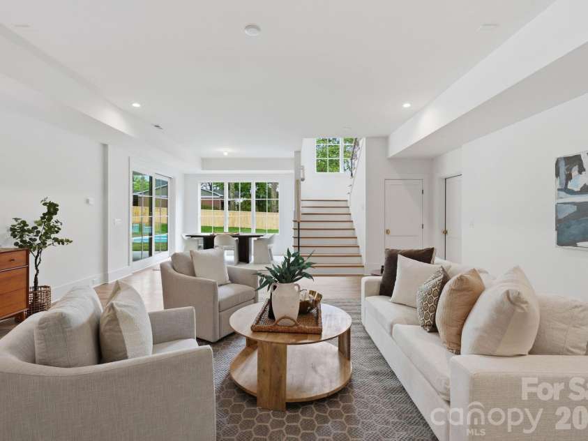 539 Mammoth Oaks Drive, Charlotte, NC 28270.  MLS# CAR4379128, YatesRealty ID 37062. Basement Entertainment