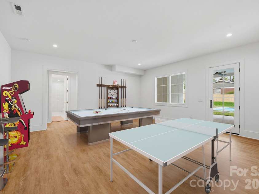 539 Mammoth Oaks Drive, Charlotte, NC 28270.  MLS# CAR4379128, YatesRealty ID 37062. Basement Game Room