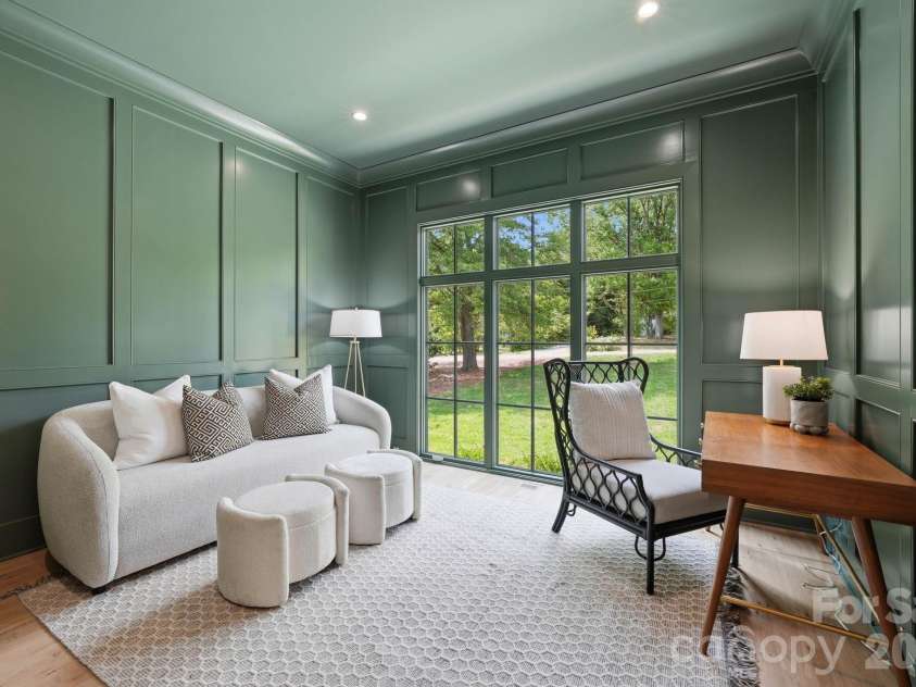 539 Mammoth Oaks Drive, Charlotte, NC 28270.  MLS# CAR4379128, YatesRealty ID 37062. Office