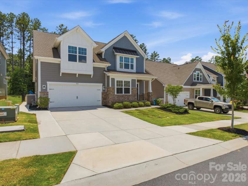 1012 Whipcord Drive, Waxhaw, NC 28173.  MLS# CAR4402986, YatesRealty ID 37063. 