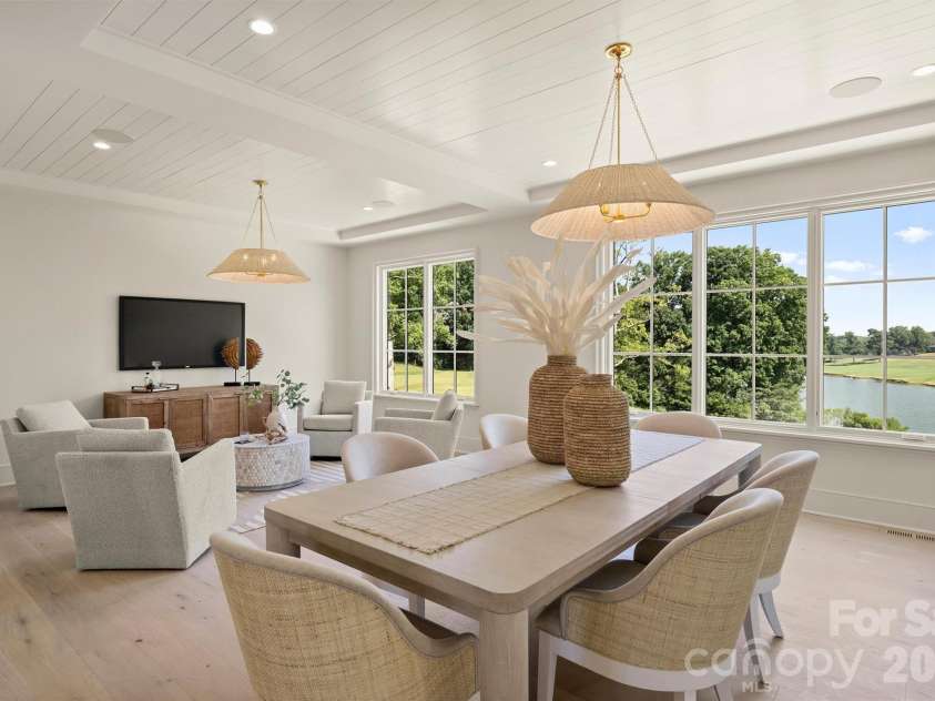 4816 Kelly Woods Lane, Charlotte, NC 28277.  MLS# CAR4400249, YatesRealty ID 37065. 