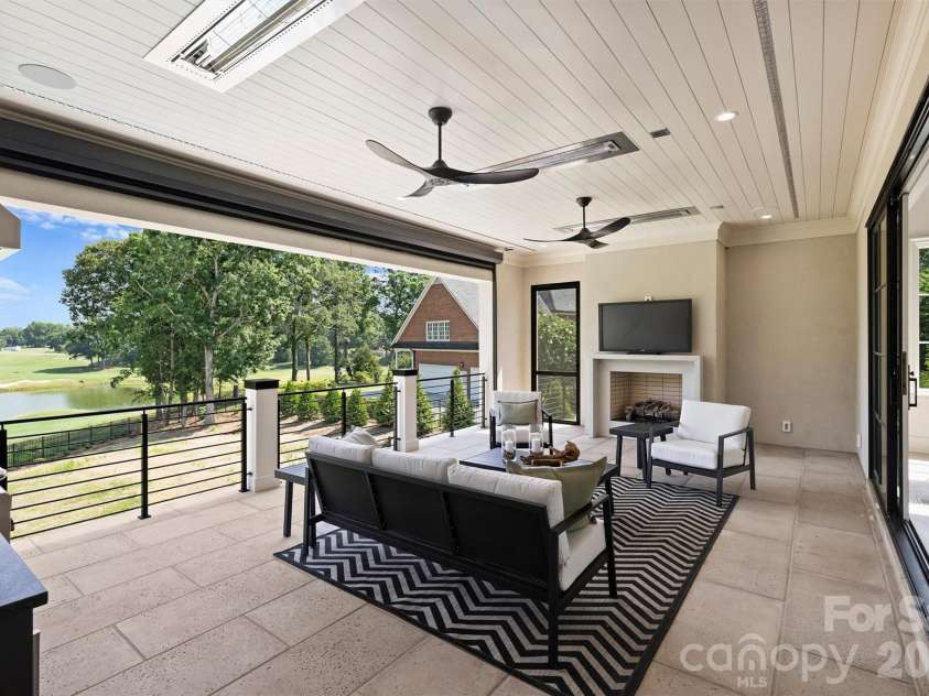4816 Kelly Woods Lane, Charlotte, NC 28277.  MLS# CAR4400249, YatesRealty ID 37065. 