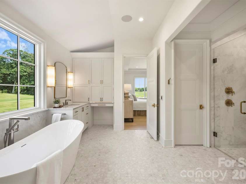 4816 Kelly Woods Lane, Charlotte, NC 28277.  MLS# CAR4400249, YatesRealty ID 37065. 