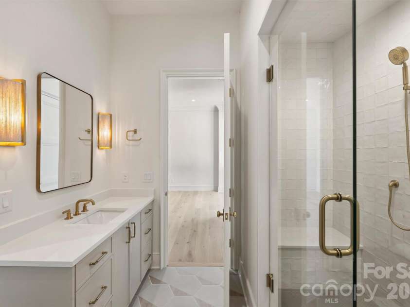 4816 Kelly Woods Lane, Charlotte, NC 28277.  MLS# CAR4400249, YatesRealty ID 37065. 