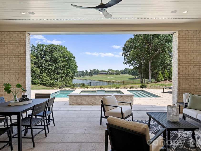 4816 Kelly Woods Lane, Charlotte, NC 28277.  MLS# CAR4400249, YatesRealty ID 37065. 