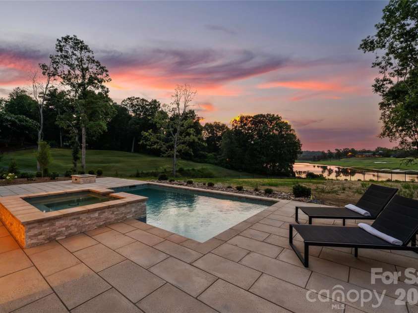 4816 Kelly Woods Lane, Charlotte, NC 28277.  MLS# CAR4400249, YatesRealty ID 37065. 