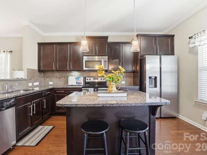 11608 Galashiels Drive, Huntersville, NC 28078.  MLS# CAR4398231, YatesRealty ID 37067. 