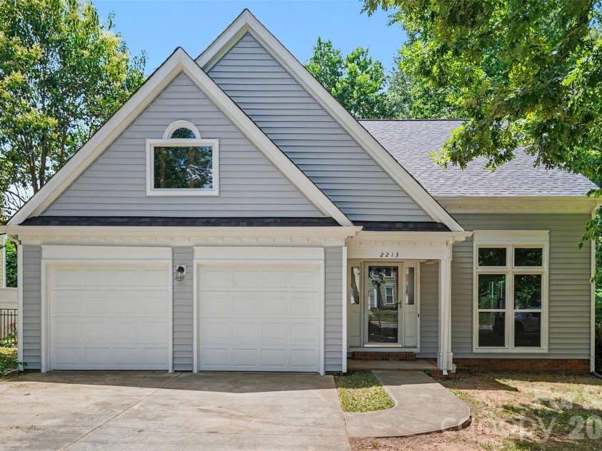 2213 Century Oaks Lane, Charlotte, NC 28262.  MLS# CAR4395441, YatesRealty ID 37068. 
