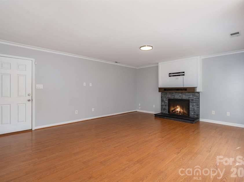 2213 Century Oaks Lane, Charlotte, NC 28262.  MLS# CAR4395441, YatesRealty ID 37068. 