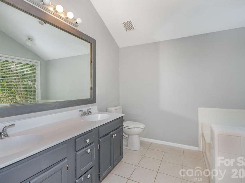 2213 Century Oaks Lane, Charlotte, NC 28262.  MLS# CAR4395441, YatesRealty ID 37068. 