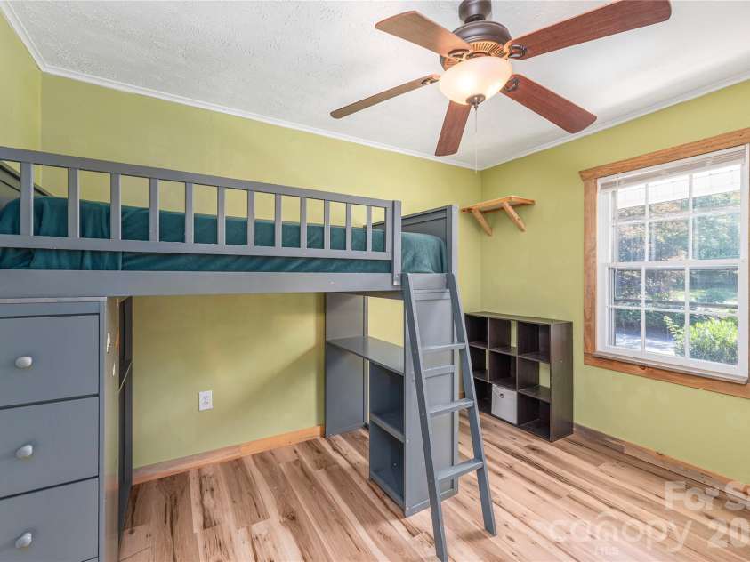 258 Camelot Drive, Clyde, NC 28721.  MLS# CAR4402373, YatesRealty ID 37069. 