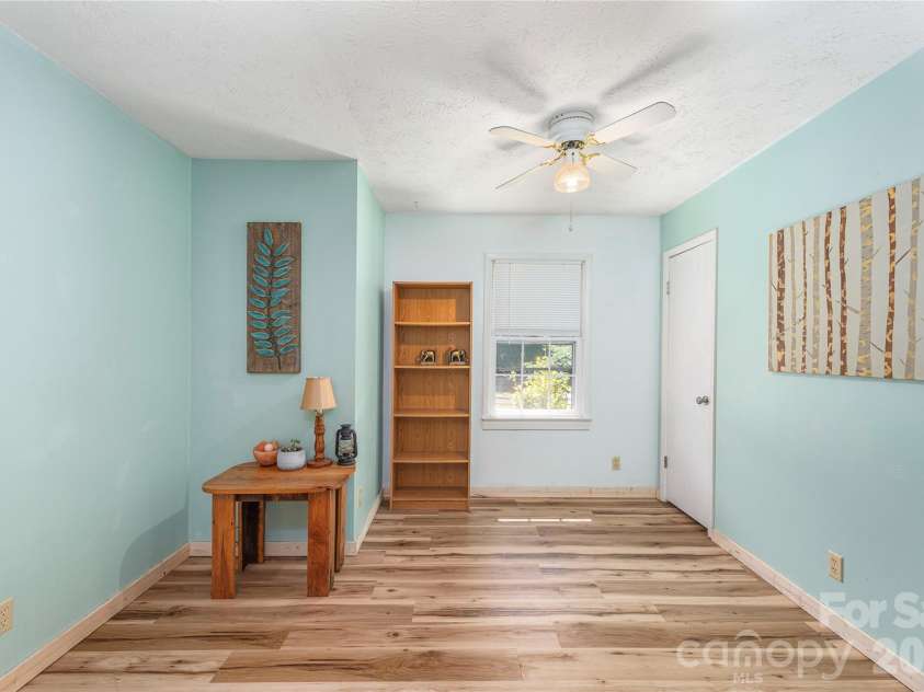 258 Camelot Drive, Clyde, NC 28721.  MLS# CAR4402373, YatesRealty ID 37069. 