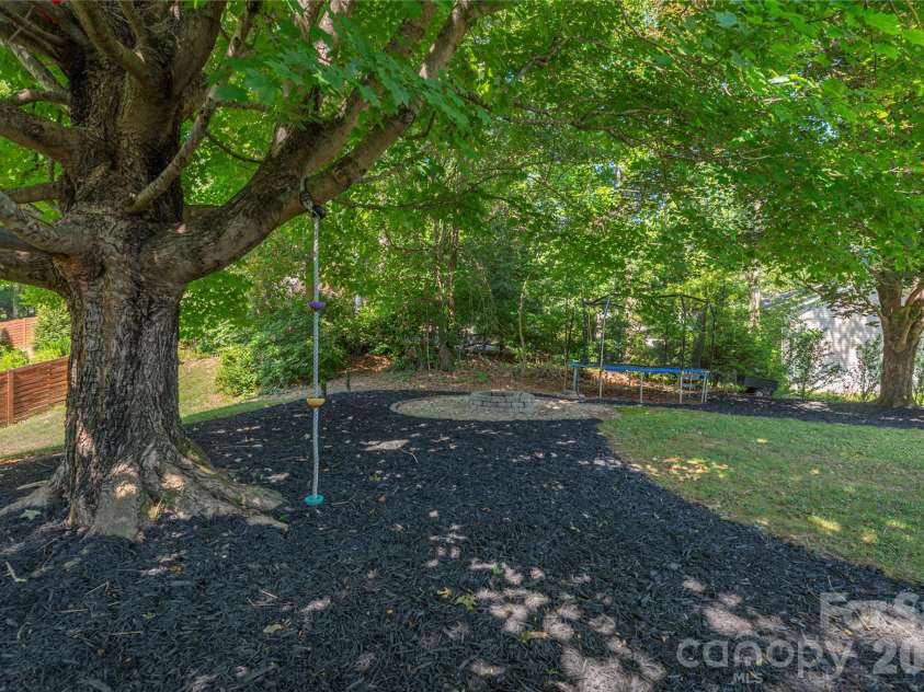 258 Camelot Drive, Clyde, NC 28721.  MLS# CAR4402373, YatesRealty ID 37069. 