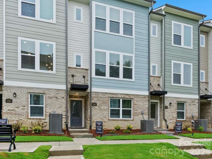 1136 Bismuth Lane, Charlotte, NC 28211.  MLS# CAR4356205, YatesRealty ID 3707. 