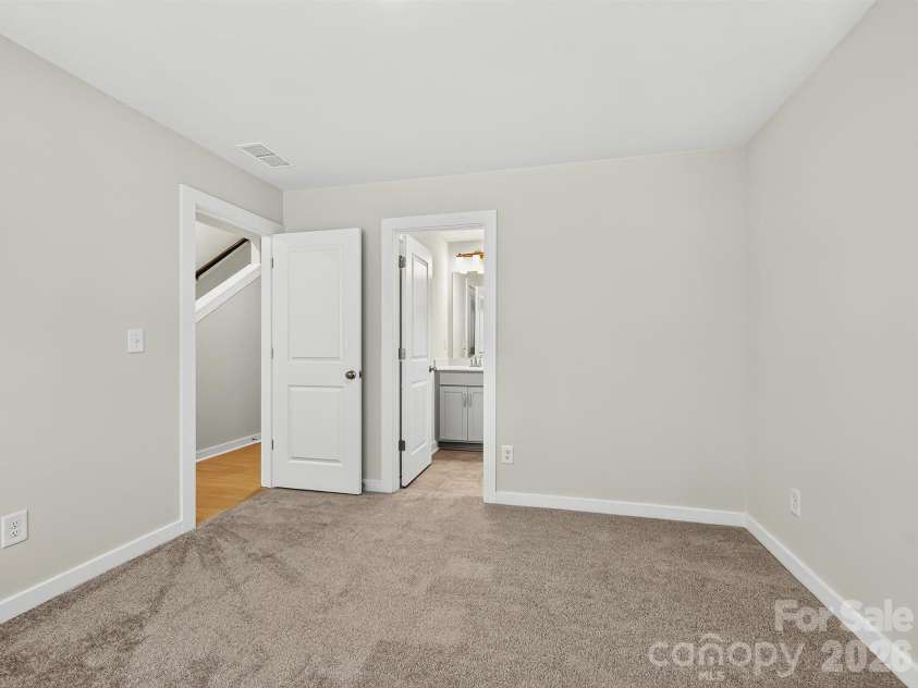 1136 Bismuth Lane, Charlotte, NC 28211.  MLS# CAR4356205, YatesRealty ID 3707. 