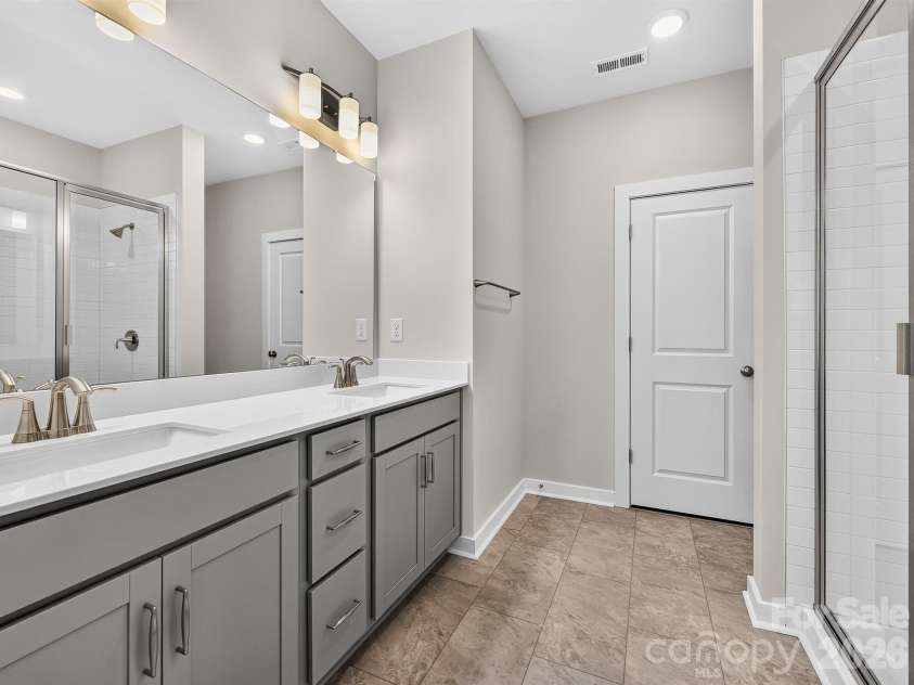 1136 Bismuth Lane, Charlotte, NC 28211.  MLS# CAR4356205, YatesRealty ID 3707. 