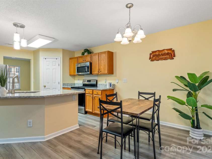 3005 Woodbluff Drive, Greensboro, NC 27406.  MLS# CAR4224024, YatesRealty ID 3707. 