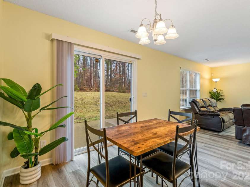 3005 Woodbluff Drive, Greensboro, NC 27406.  MLS# CAR4224024, YatesRealty ID 3707. 