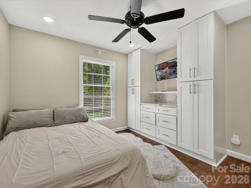 1401 Worcaster Place, Charlotte, NC 28211.  MLS# CAR4399075, YatesRealty ID 37070. Bedroom