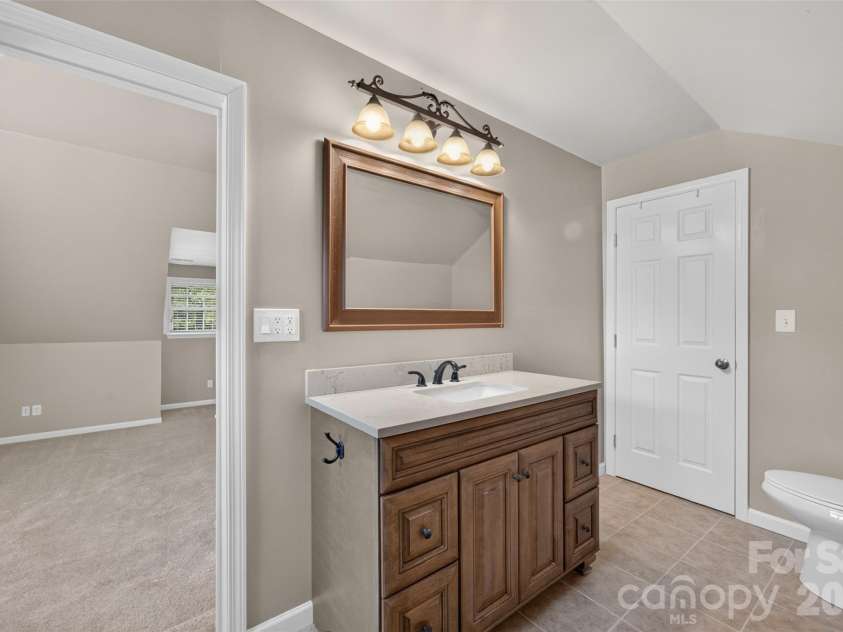 6534 Colonial Garden Drive, Huntersville, NC 28078.  MLS# CAR4399062, YatesRealty ID 37071. 