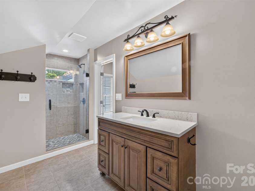 6534 Colonial Garden Drive, Huntersville, NC 28078.  MLS# CAR4399062, YatesRealty ID 37071. 