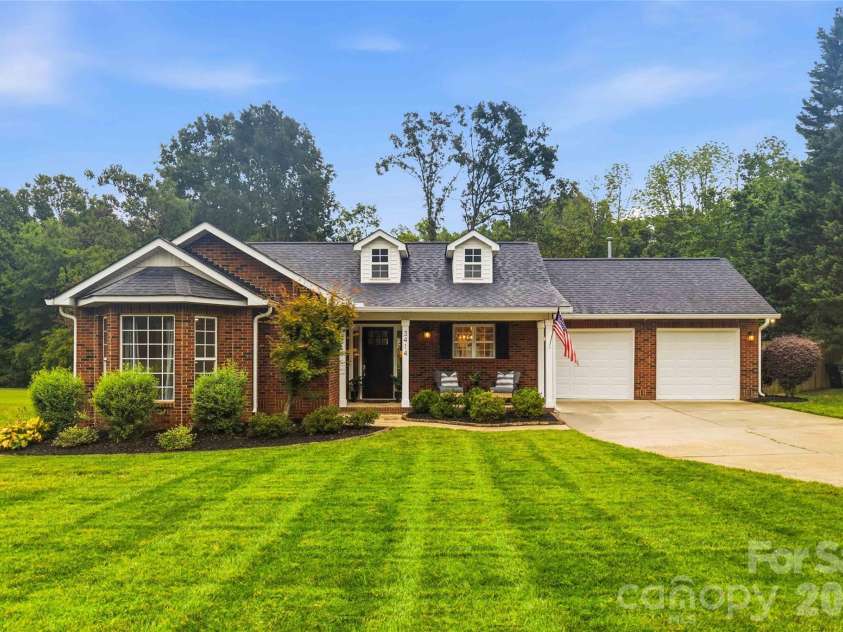 3414 Romany Drive, Monroe, NC 28110.  MLS# CAR4403482, YatesRealty ID 37072. 