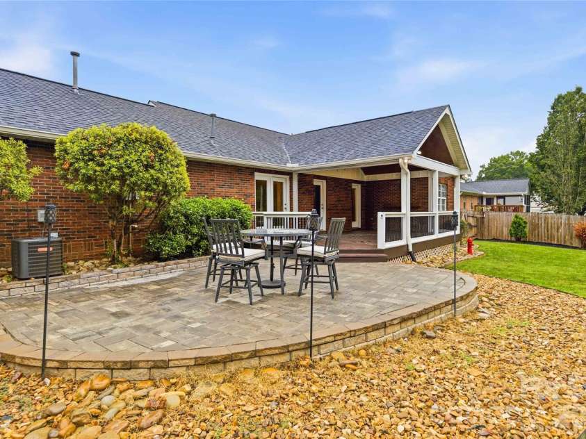 3414 Romany Drive, Monroe, NC 28110.  MLS# CAR4403482, YatesRealty ID 37072. 