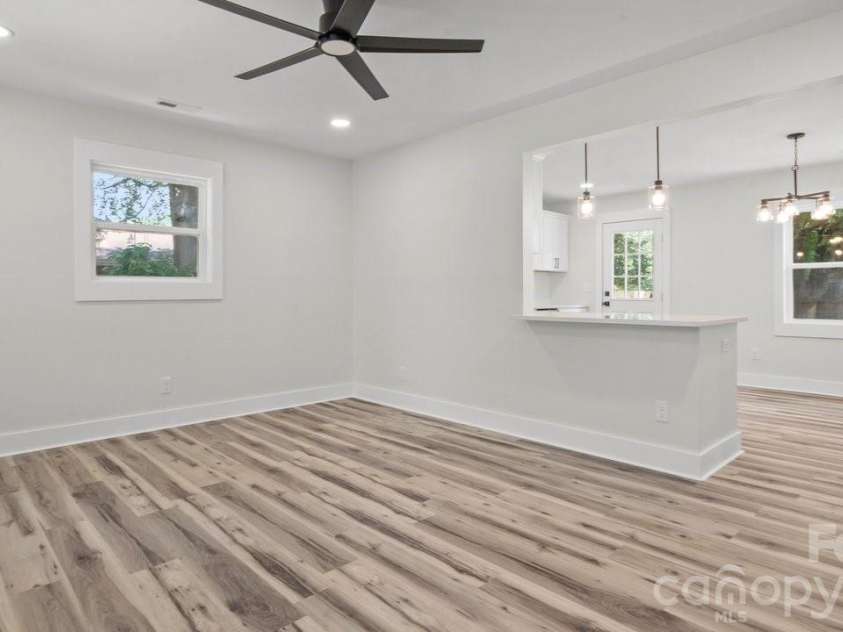 2513 Westgrove Drive, Charlotte, NC 28208.  MLS# CAR4400405, YatesRealty ID 37074. 