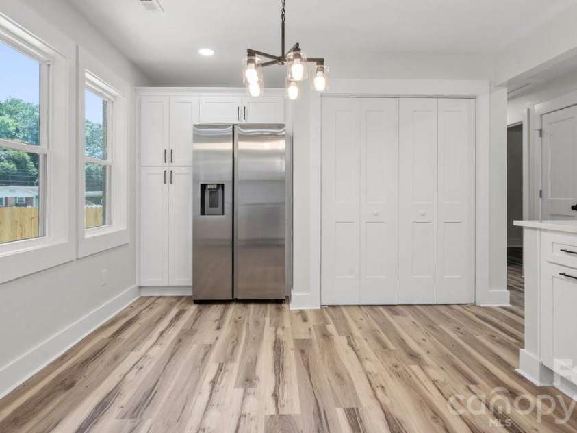 2513 Westgrove Drive, Charlotte, NC 28208.  MLS# CAR4400405, YatesRealty ID 37074. 