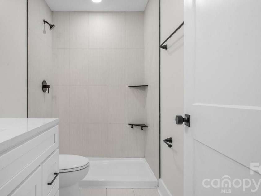 2513 Westgrove Drive, Charlotte, NC 28208.  MLS# CAR4400405, YatesRealty ID 37074. 