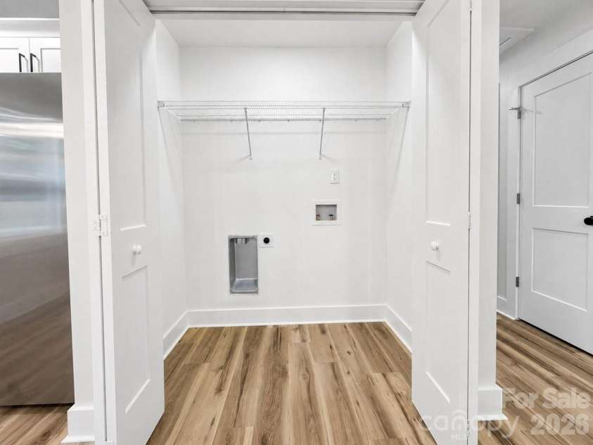 2513 Westgrove Drive, Charlotte, NC 28208.  MLS# CAR4400405, YatesRealty ID 37074. 