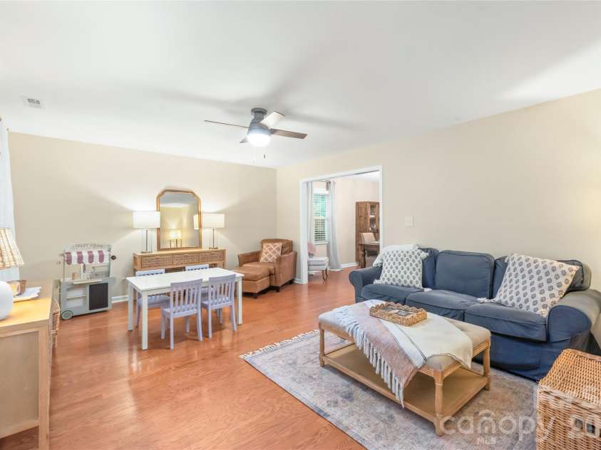 8711 Houston Ridge Road, Charlotte, NC 28277.  MLS# CAR4402954, YatesRealty ID 37077. 