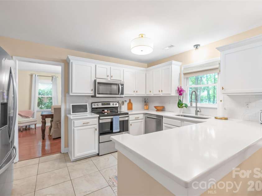 8711 Houston Ridge Road, Charlotte, NC 28277.  MLS# CAR4402954, YatesRealty ID 37077. 