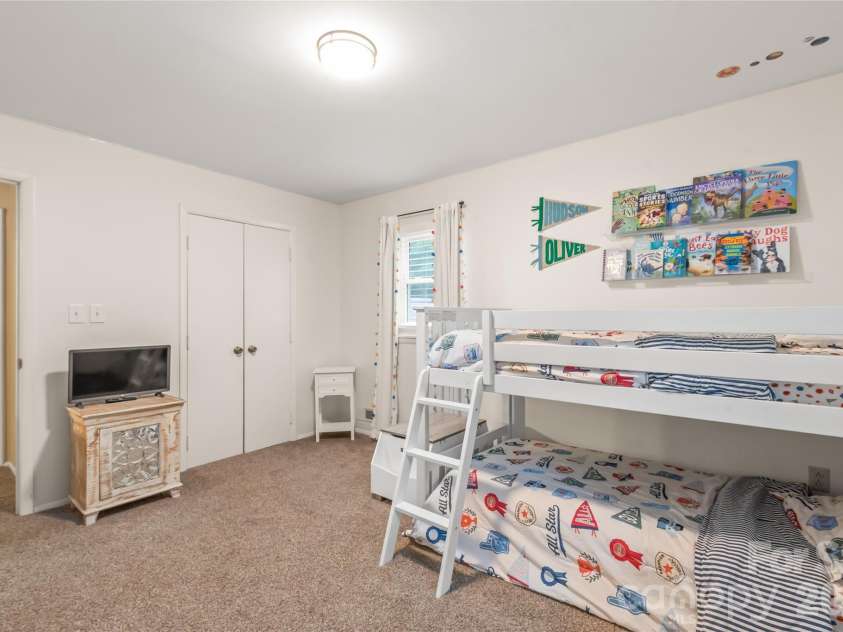 8711 Houston Ridge Road, Charlotte, NC 28277.  MLS# CAR4402954, YatesRealty ID 37077. 