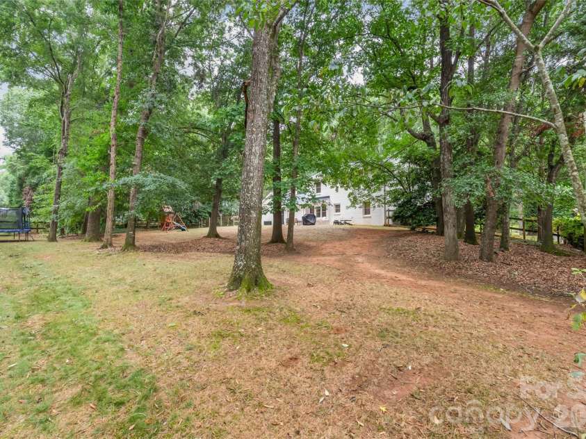 8711 Houston Ridge Road, Charlotte, NC 28277.  MLS# CAR4402954, YatesRealty ID 37077. 