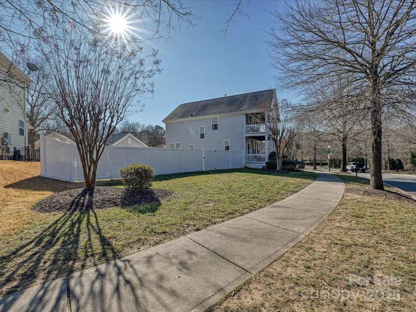 10020 Vanguard Parkway, Huntersville, NC 28078.  MLS# CAR4334178, YatesRealty ID 3708. 