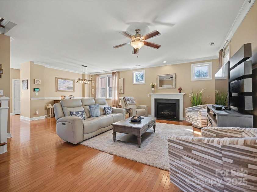 10020 Vanguard Parkway, Huntersville, NC 28078.  MLS# CAR4334178, YatesRealty ID 3708. 