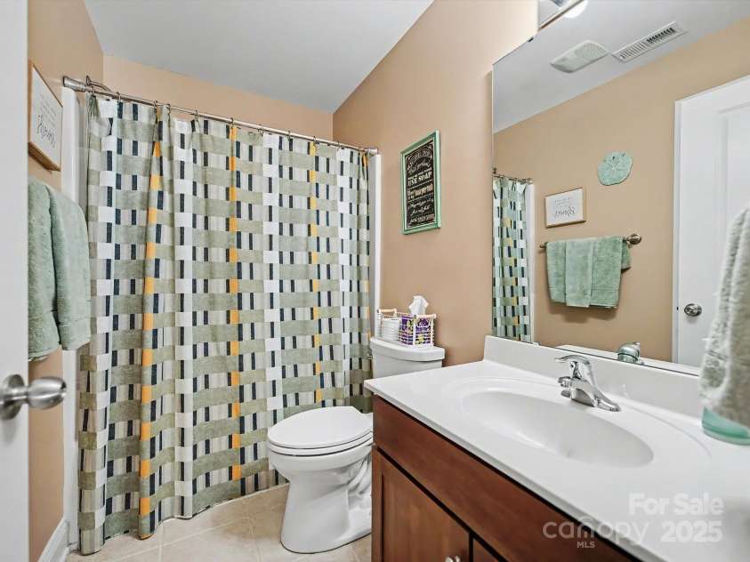 10020 Vanguard Parkway, Huntersville, NC 28078.  MLS# CAR4334178, YatesRealty ID 3708. 