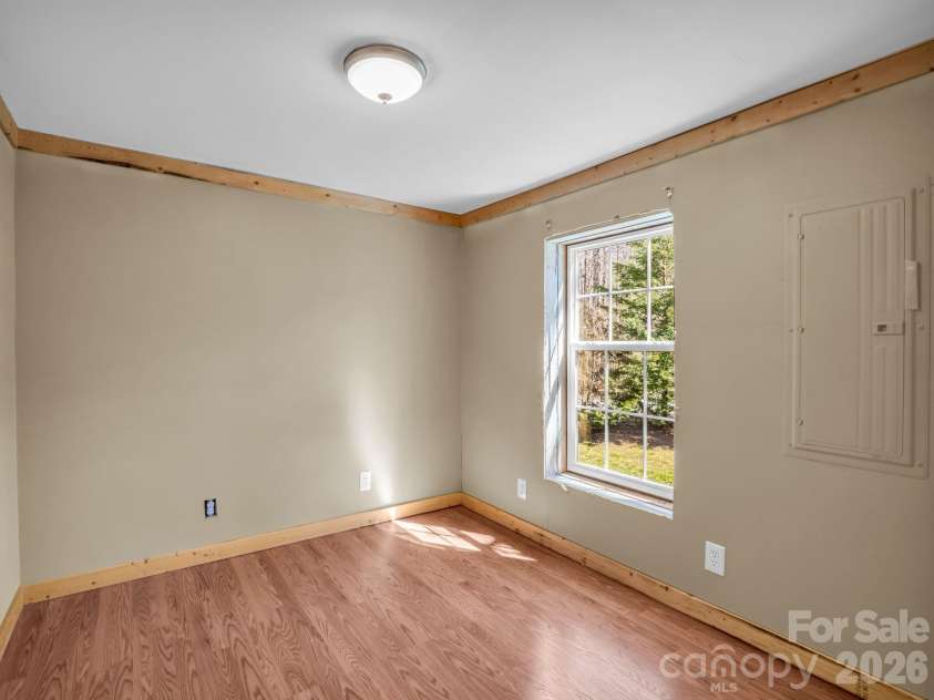 122 Hotel Hill Drive, Landrum, SC 29356.  MLS# CAR4356326, YatesRealty ID 3708. 
