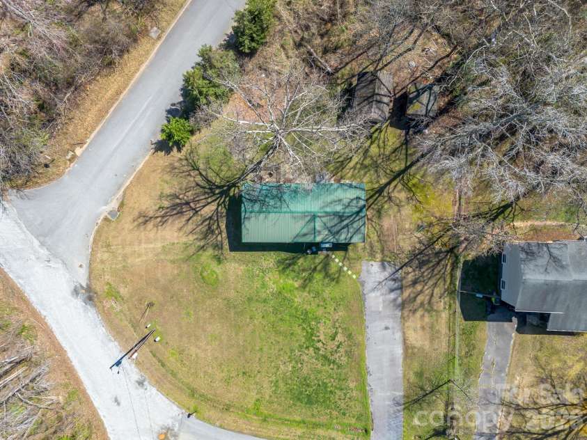122 Hotel Hill Drive, Landrum, SC 29356.  MLS# CAR4356326, YatesRealty ID 3708. 