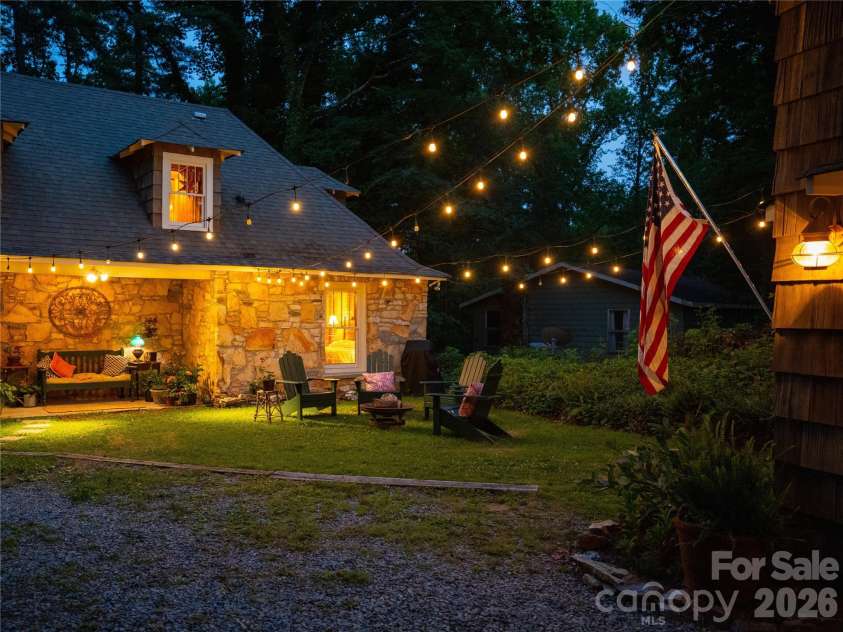 59 Warrior Road, Linville Falls, NC 28657.  MLS# CAR4399566, YatesRealty ID 37080. 