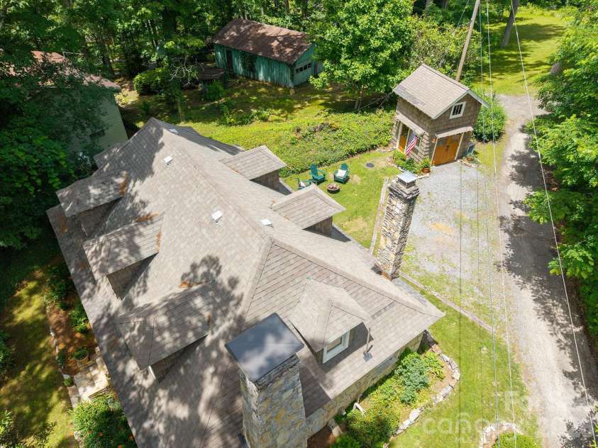 59 Warrior Road, Linville Falls, NC 28657.  MLS# CAR4399566, YatesRealty ID 37080. 