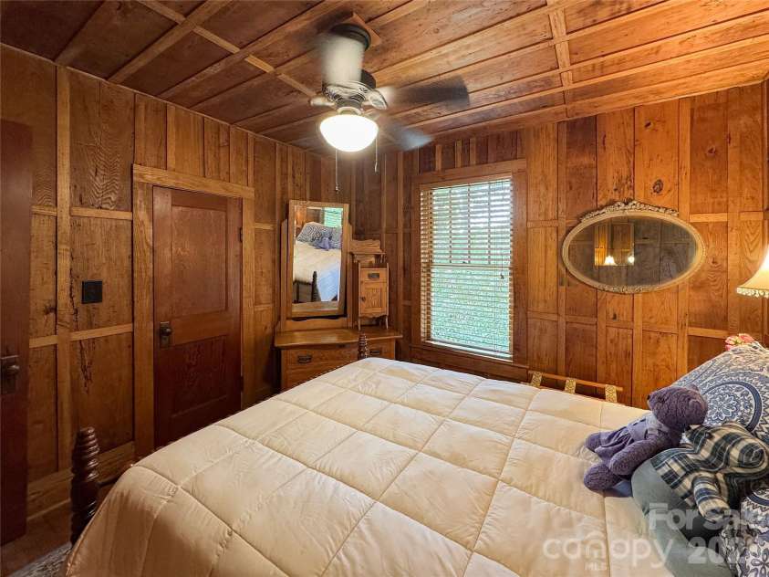59 Warrior Road, Linville Falls, NC 28657.  MLS# CAR4399566, YatesRealty ID 37080. 