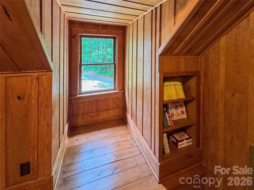 59 Warrior Road, Linville Falls, NC 28657.  MLS# CAR4399566, YatesRealty ID 37080. 