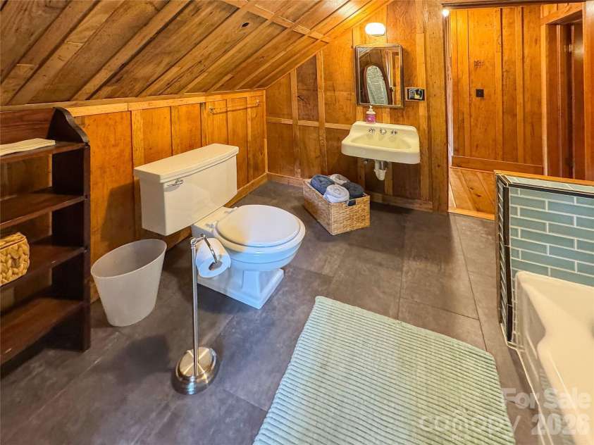 59 Warrior Road, Linville Falls, NC 28657.  MLS# CAR4399566, YatesRealty ID 37080. 