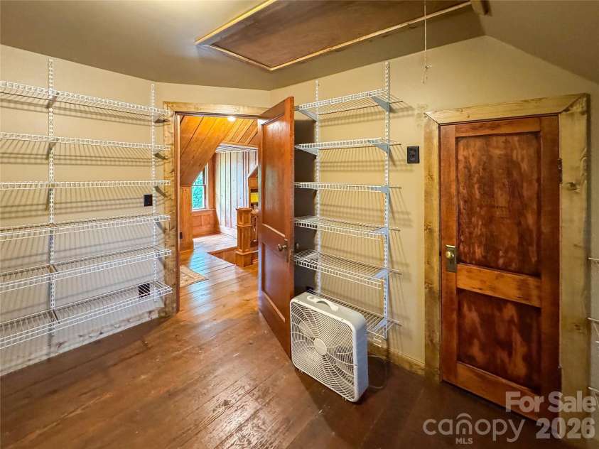 59 Warrior Road, Linville Falls, NC 28657.  MLS# CAR4399566, YatesRealty ID 37080. 