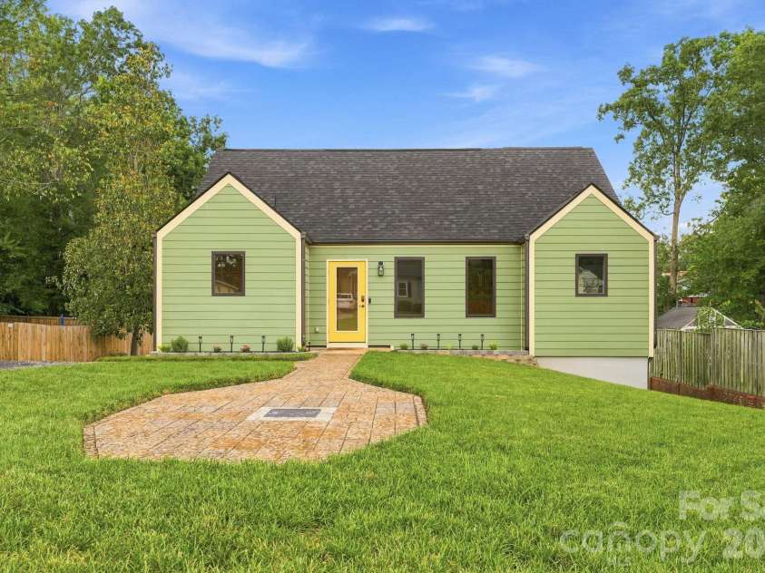 108 Lee Avenue, Bessemer City, NC 28016.  MLS# CAR4403355, YatesRealty ID 37081. 