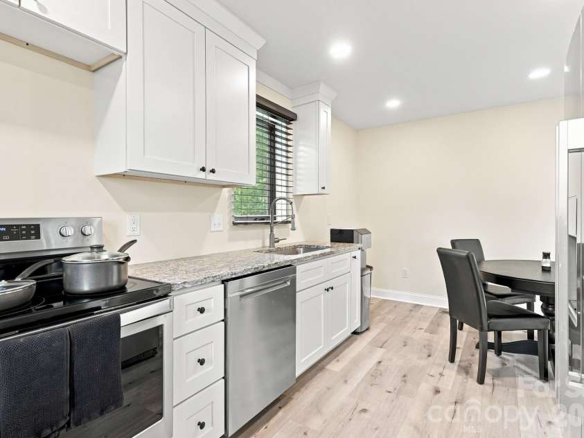 108 Lee Avenue, Bessemer City, NC 28016.  MLS# CAR4403355, YatesRealty ID 37081. 