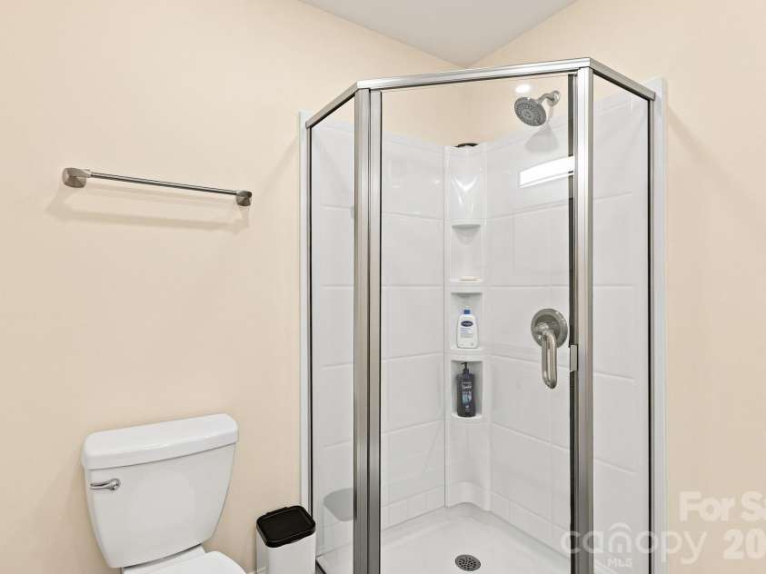 108 Lee Avenue, Bessemer City, NC 28016.  MLS# CAR4403355, YatesRealty ID 37081. 