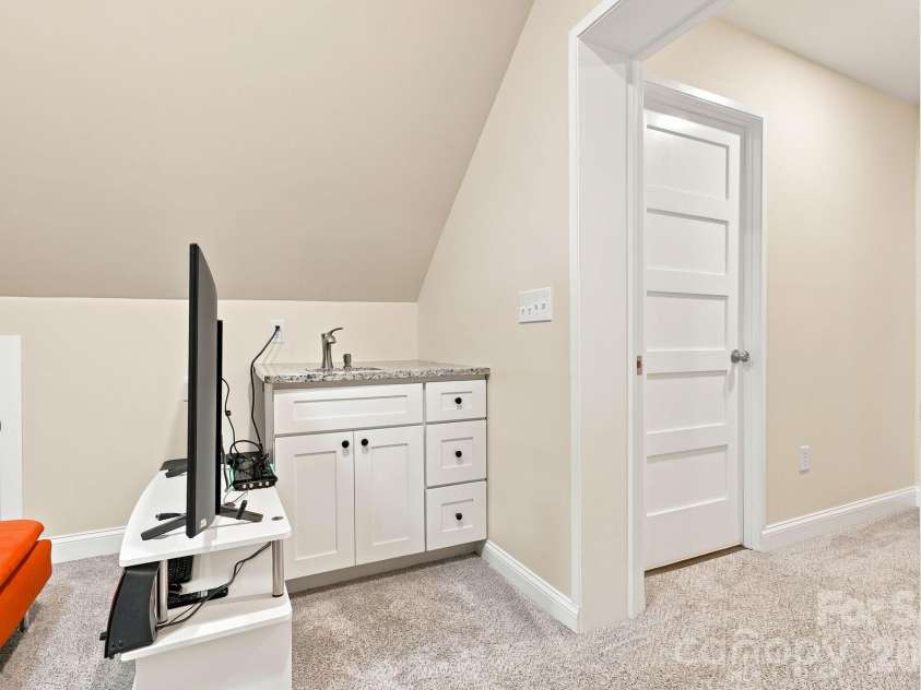 108 Lee Avenue, Bessemer City, NC 28016.  MLS# CAR4403355, YatesRealty ID 37081. 
